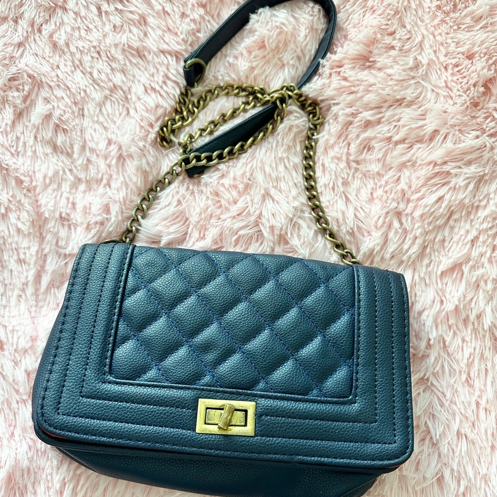 Green purse